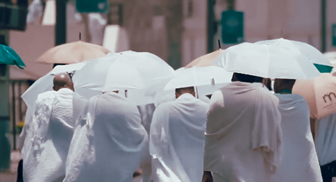 توفير المظلات الشمسية للحجاج